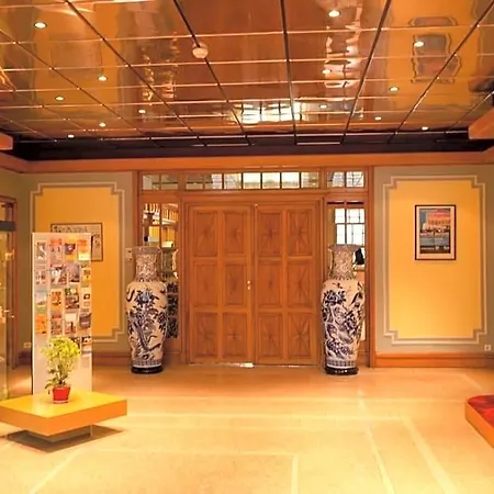 Hotel Le Continental 3*