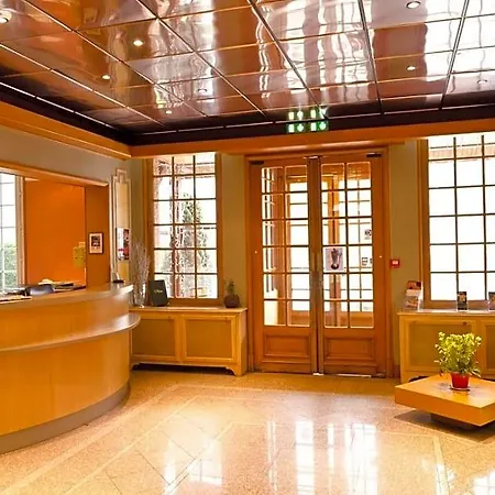Le Continental Hotel 3*